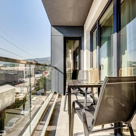 Boutique In Vitosha-free Garage